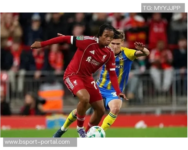 欧联杯热刺逆转利物浦补时绝杀引发全场狂欢与转会传闻交织