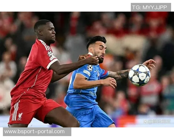 世界杯激战巴萨与利物浦1比1平绝杀瞬间引发争议判罚全场沸腾